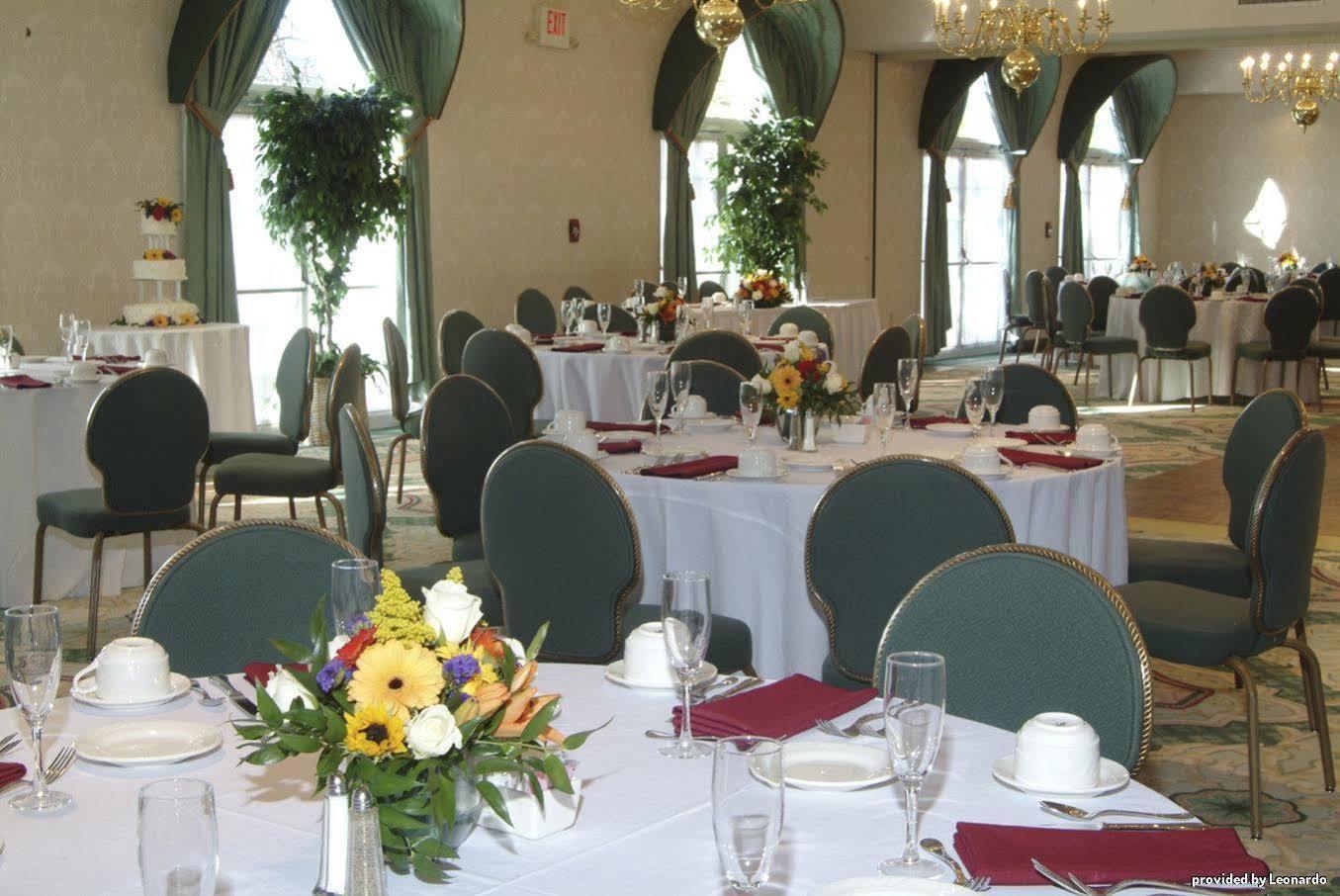 Best Western Plus, The Inn At Hampton Restaurant foto