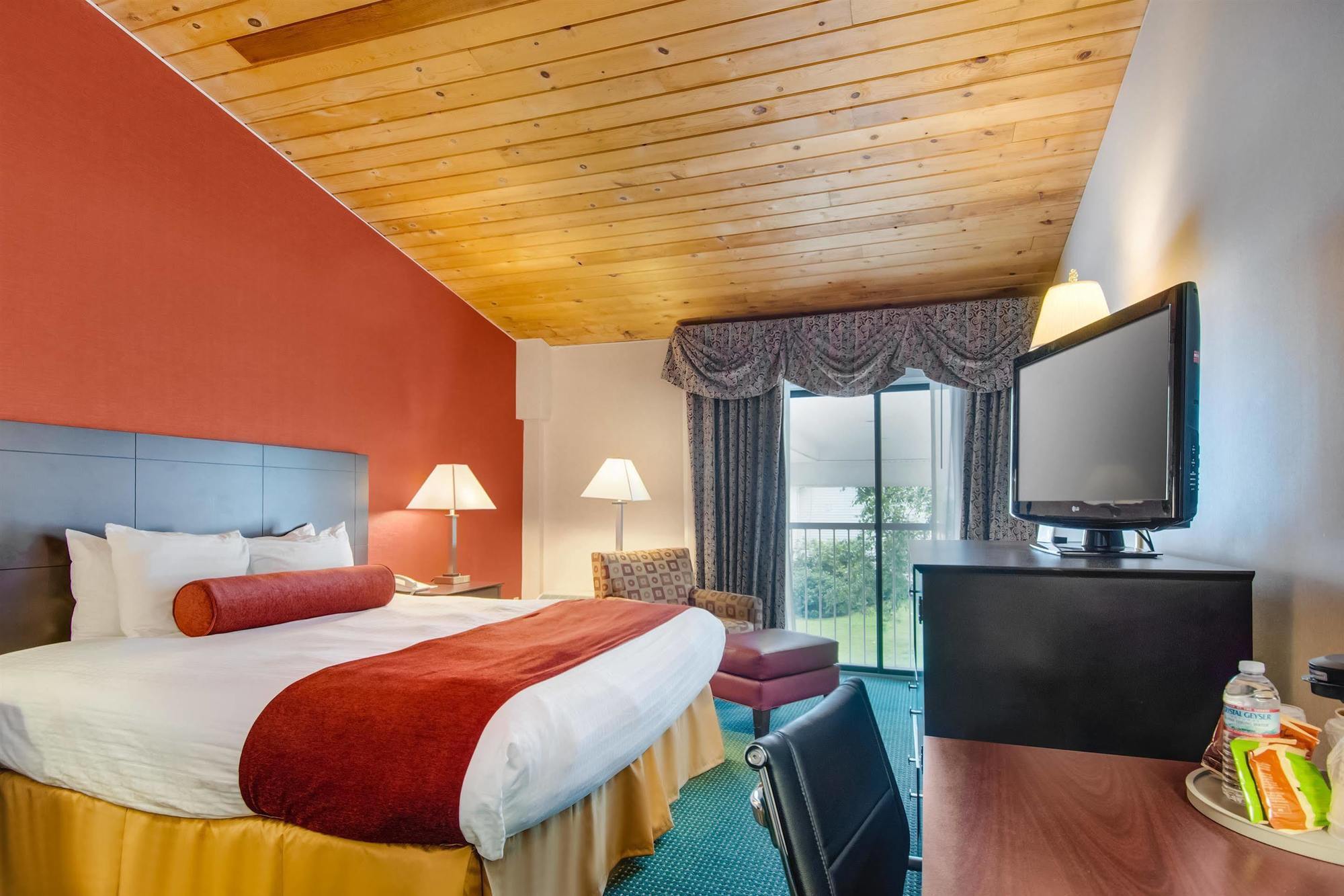 Best Western Plus, The Inn At Hampton Buitenkant foto