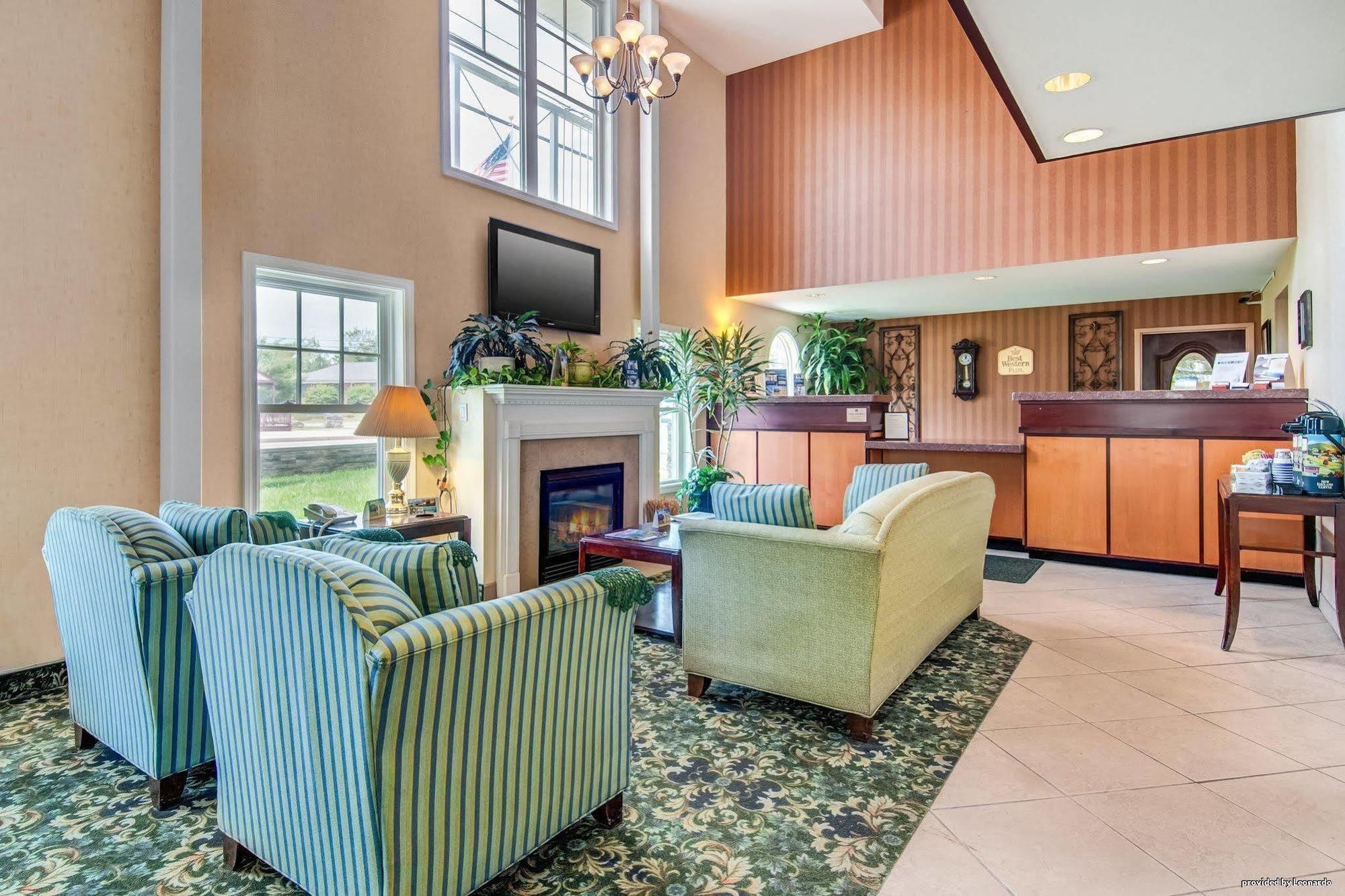 Best Western Plus, The Inn At Hampton Buitenkant foto