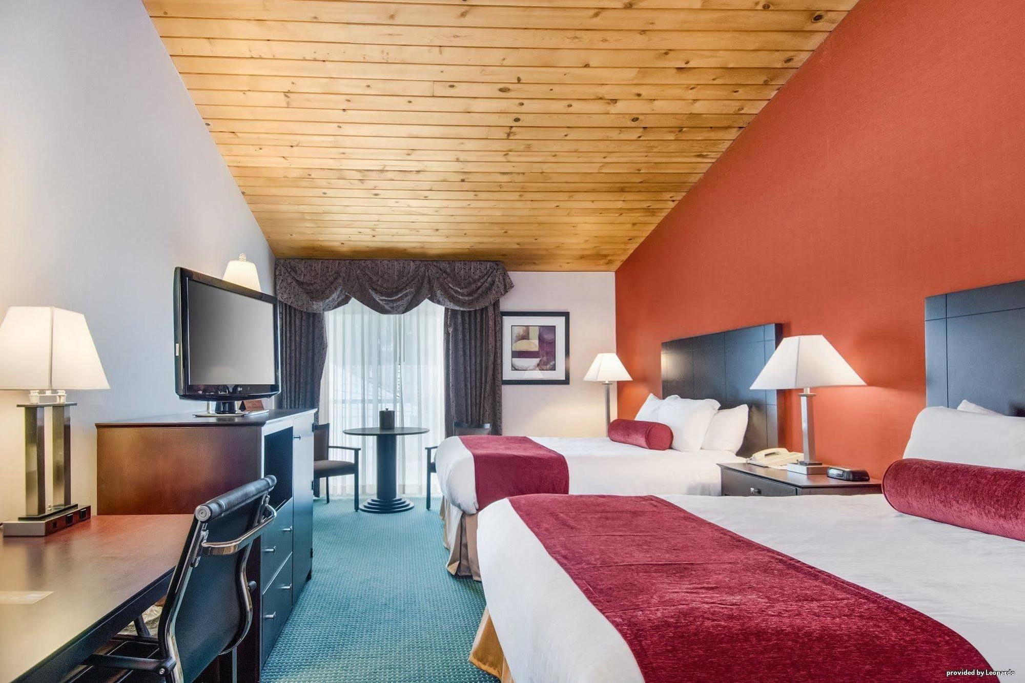 Best Western Plus, The Inn At Hampton Buitenkant foto